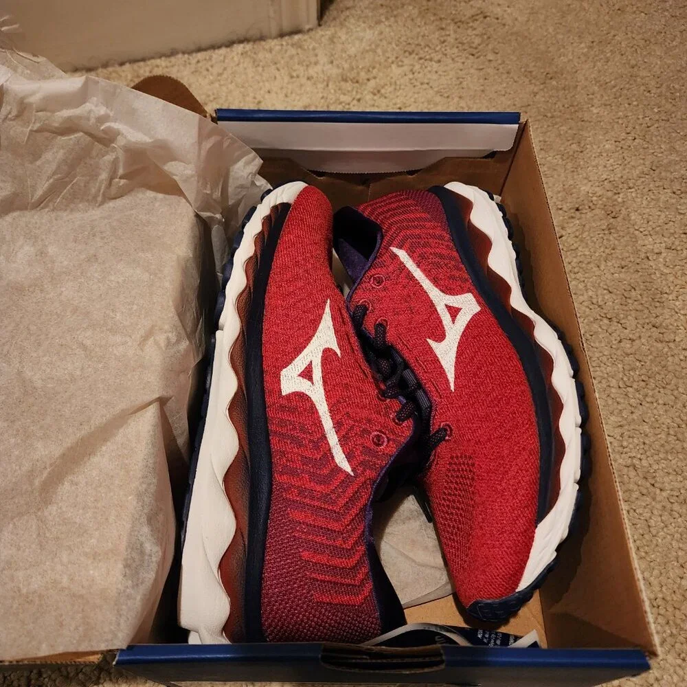 Mizuno Wave Sky Women's Size 10 Red Purple Knit Mesh Lace Up Running Sneaker - Picture 7 of 10